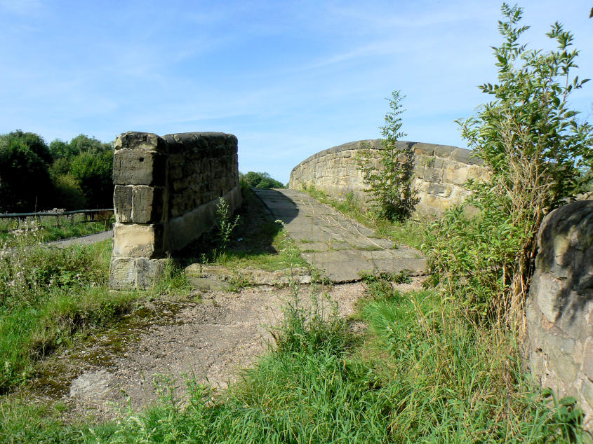 Top Lock Bridge Top Lock Bridge